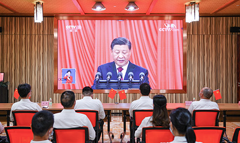 “勠力同心， 勇毅前行”  <br>全體黨員集中收看二十大開(kāi)幕盛況